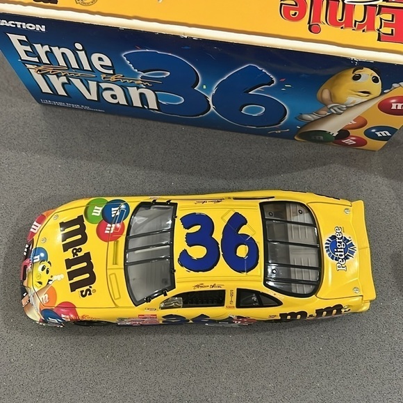 NASCAR - Ernie Irvan #36 M&M Countdown to Millennium 1999 1:24 - Picture 6 of 10